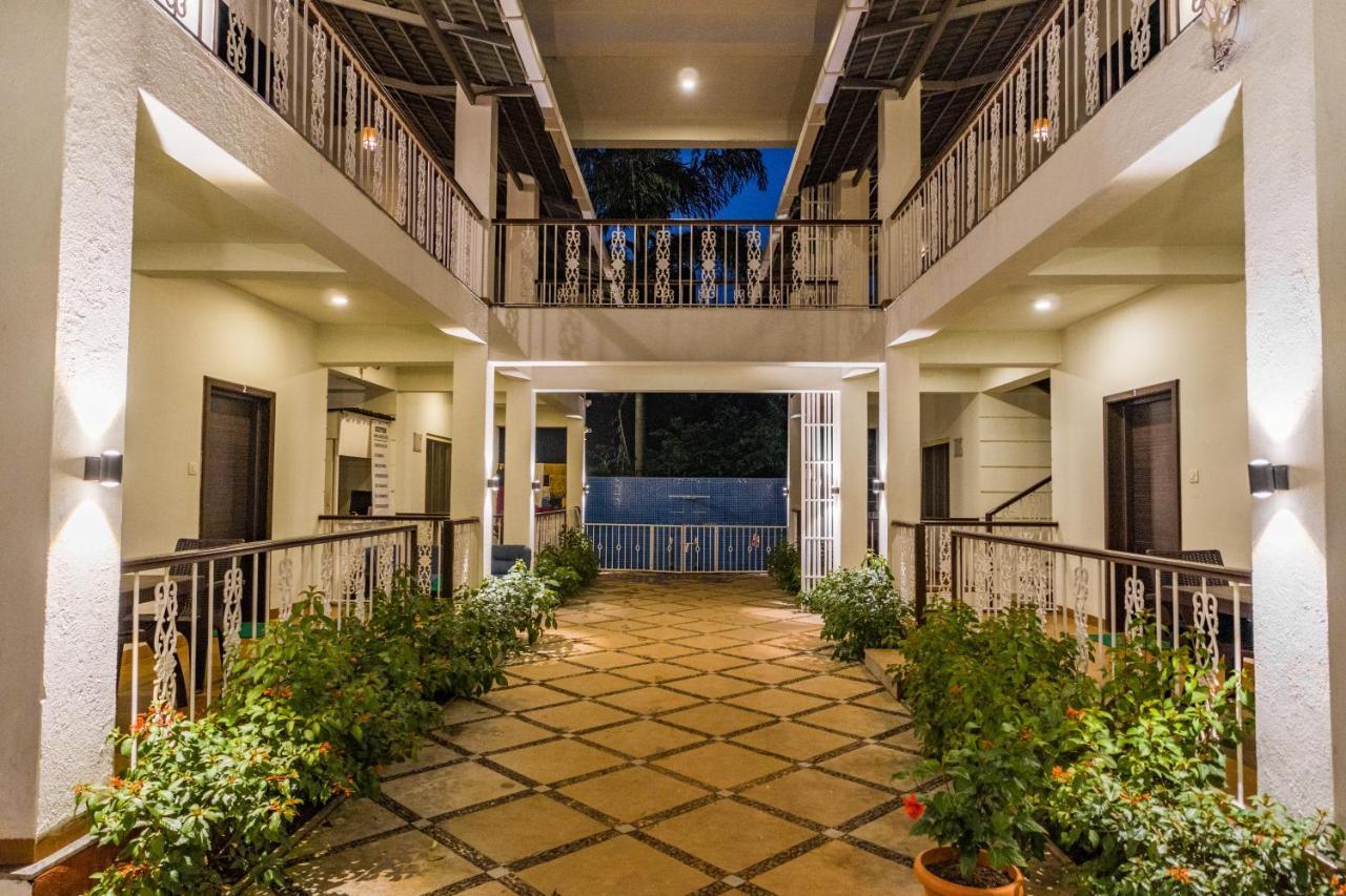 Marine Studios By Le Pension Stays Marmagao Exterior photo
